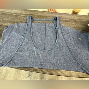 Lululemon EUC open back tank. Sz 12 - Smoke free/pet free home.